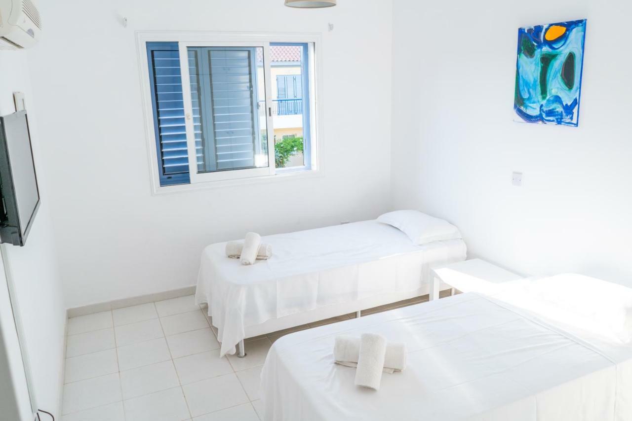 Helios Cottages Paphos Ngoại thất bức ảnh